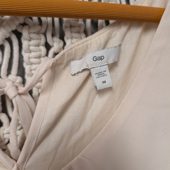 GAP Black Ruffle Mini Skirt - Picture 5 of 9